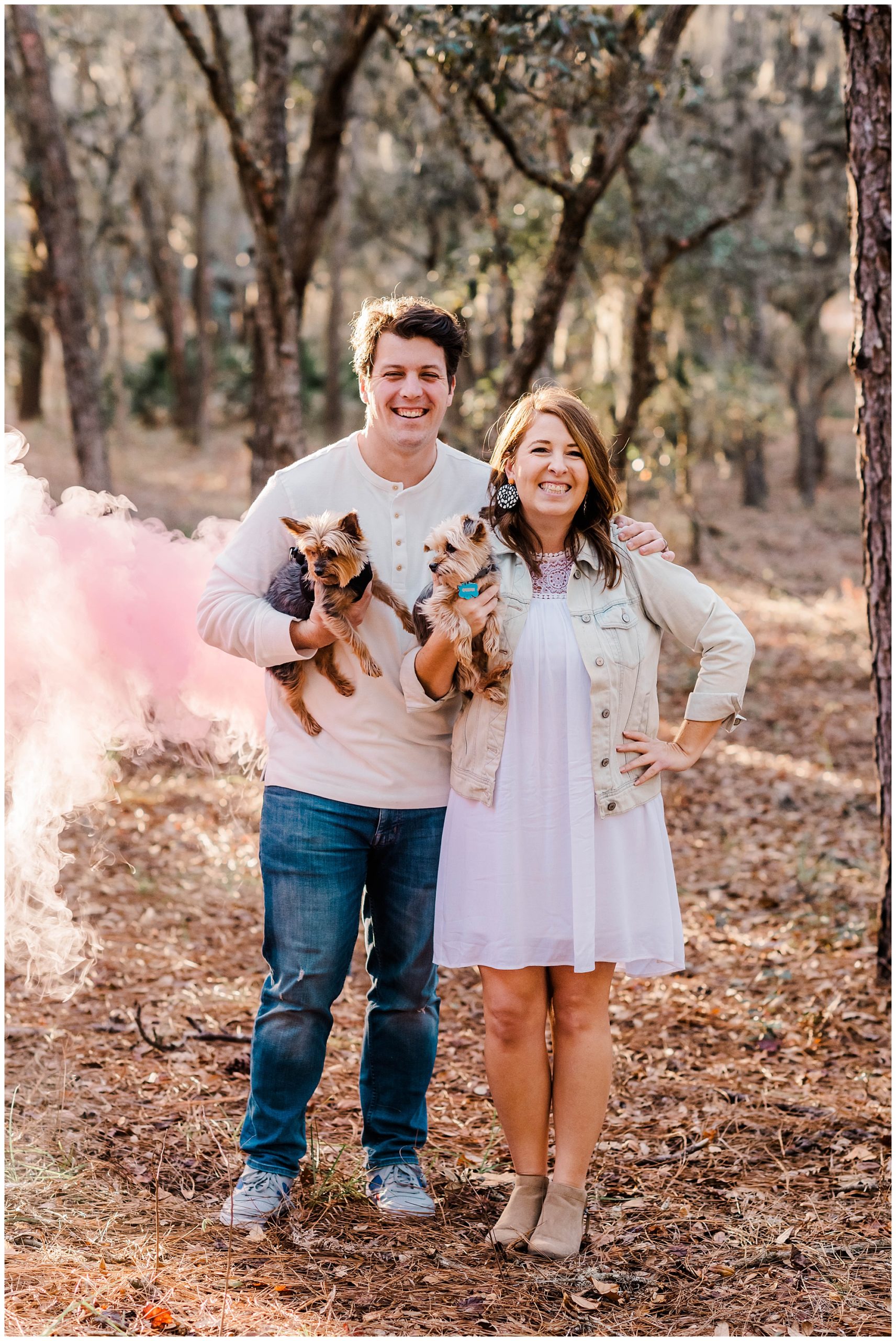 Lake Louisa State Park Gender Reveal Session | Haleigh Nicole Photography | This gender reveal session at Lake Louisa State Park in Clermont, Florida featured pink gender reveal smoke bombs for the couple's baby girl. #genderreveal #smokebombs #genderrevealsmokebombs #lakelouisa #orlandoportraitphotographer #orlandomaternityphotographer #orlandoflorida